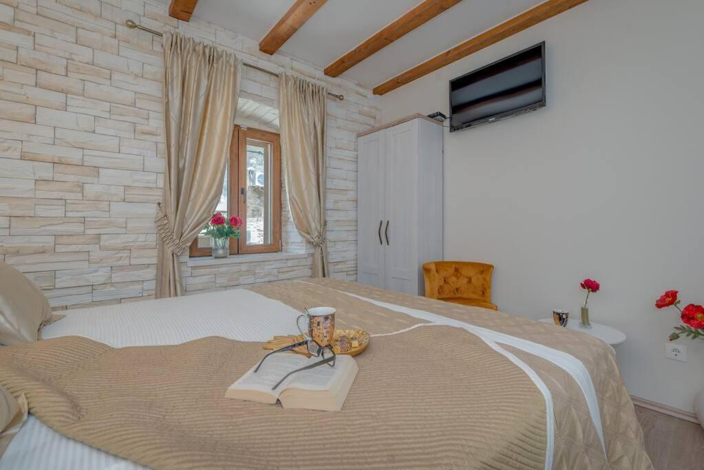 Diva 1,Stylish Old Town Studio Apartment Near Beach سبليت المظهر الخارجي الصورة