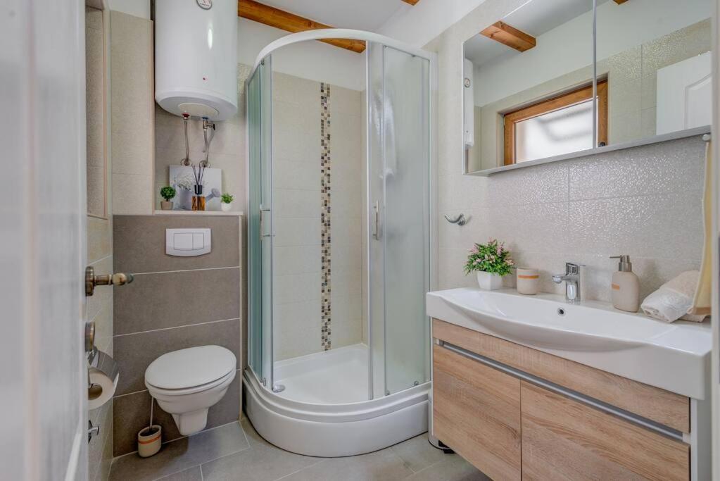 Diva 1,Stylish Old Town Studio Apartment Near Beach سبليت المظهر الخارجي الصورة
