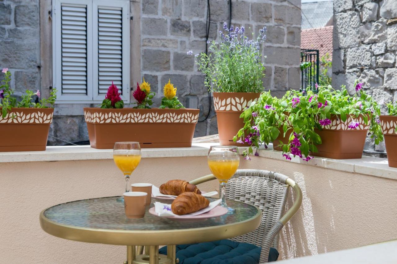 Diva 1,Stylish Old Town Studio Apartment Near Beach سبليت المظهر الخارجي الصورة